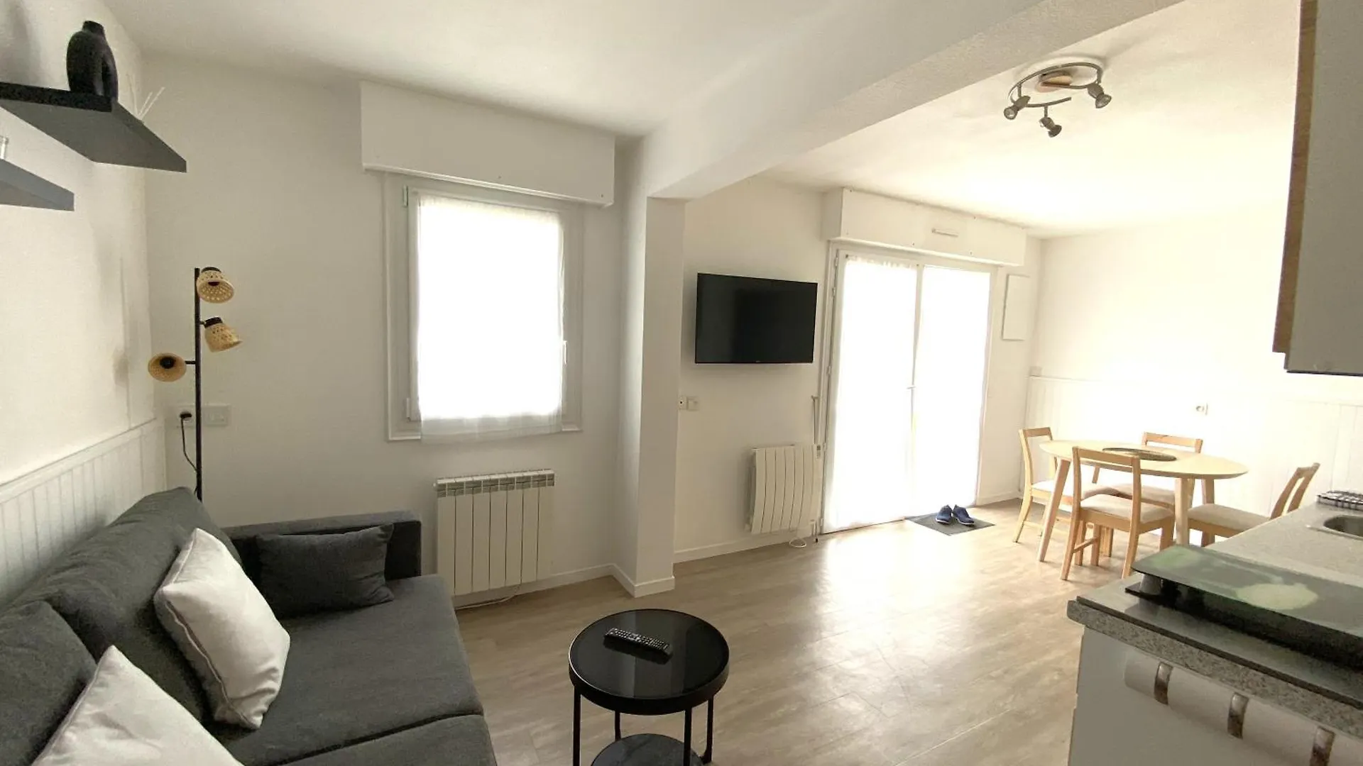 Apartment Charmant Appartement 2 A 4 Personnes A 200M De La Plage Avec Wifi - Alan Ploemeur